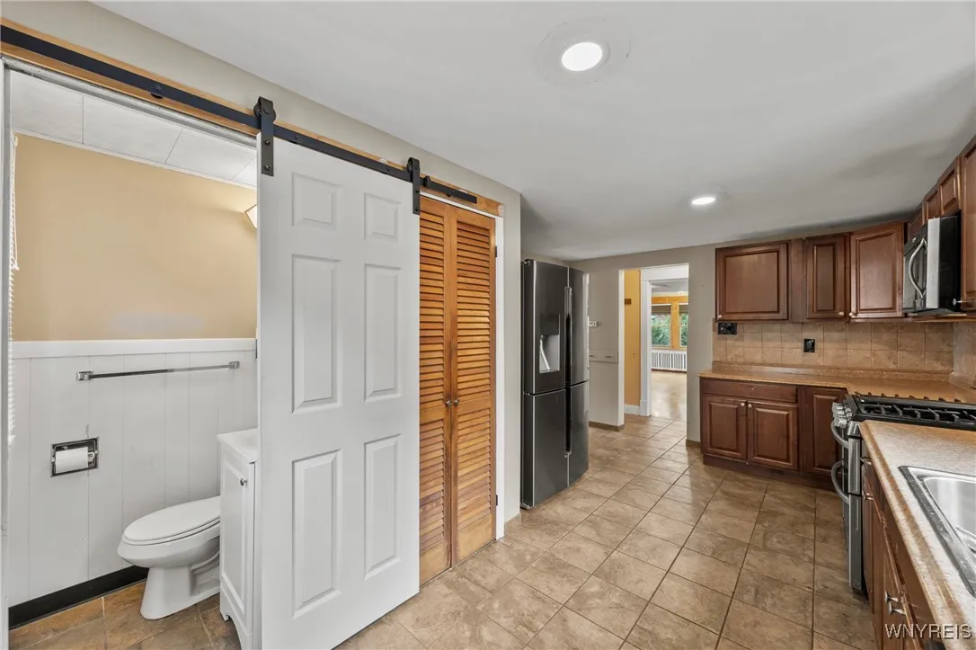 110 Mill Street, Amherst, New York 14221, Amherst, New York 14221, 4 Bedrooms Bedrooms, 7 Rooms Rooms,1 BathroomBathrooms,Residential Lease,For Rent,110 Mill Street, Amherst, New York 14221,0,B1643182