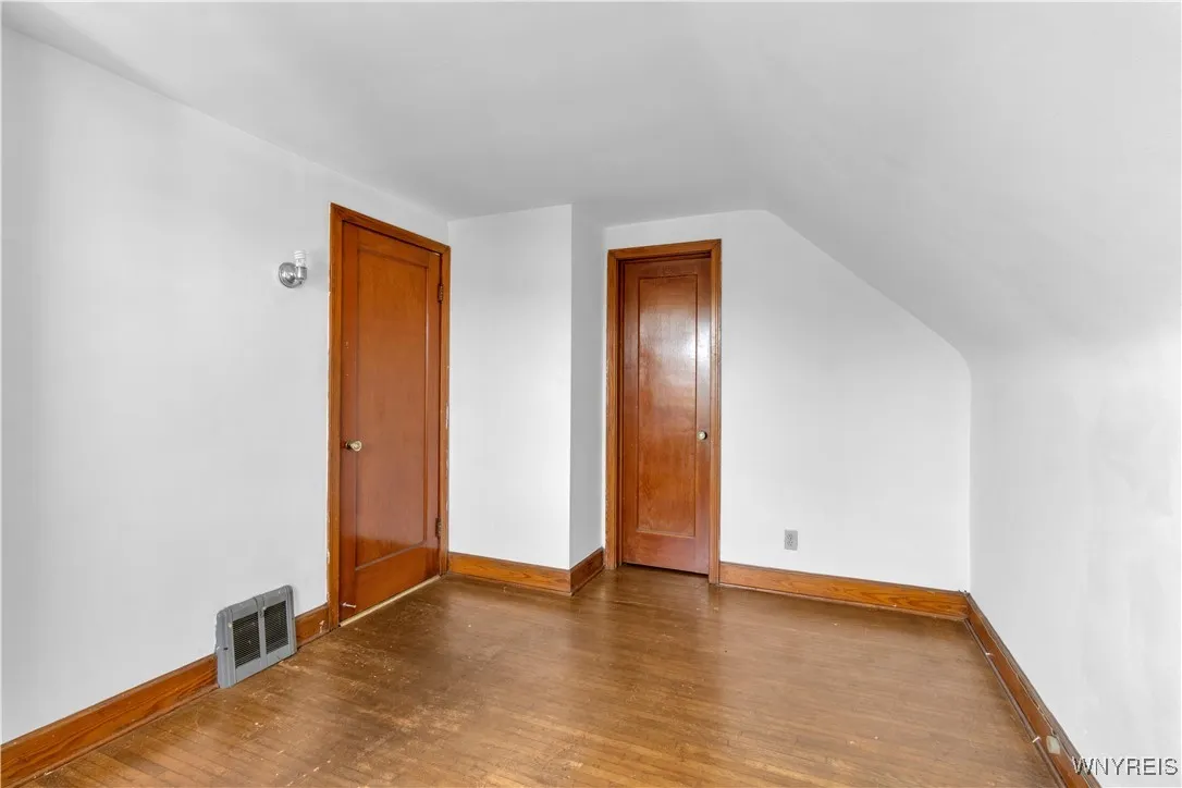 77 Pontiac Street, Buffalo, New York 14206, Buffalo, New York 14206, 4 Bedrooms Bedrooms, ,2 BathroomsBathrooms,Residential,For Sale,77 Pontiac Street, Buffalo, New York 14206,0,B1642903