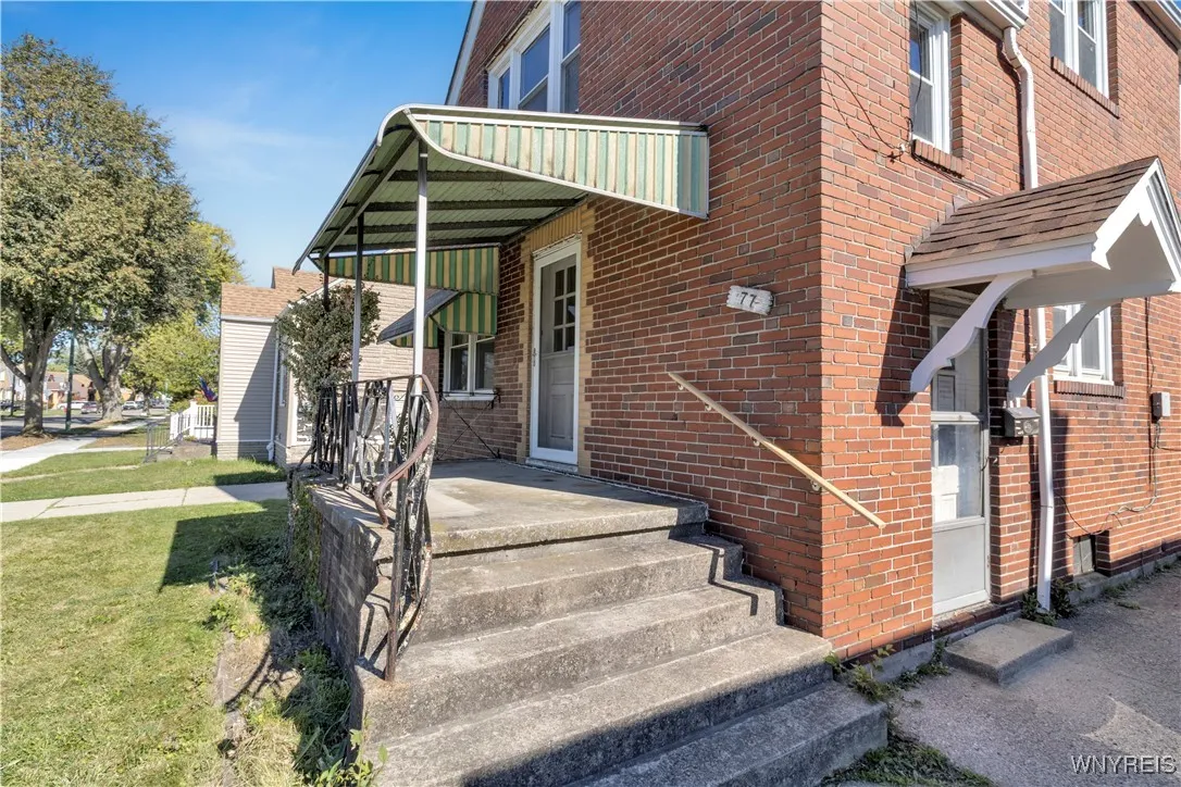 77 Pontiac Street, Buffalo, New York 14206, Buffalo, New York 14206, 4 Bedrooms Bedrooms, ,2 BathroomsBathrooms,Residential,For Sale,77 Pontiac Street, Buffalo, New York 14206,0,B1642903