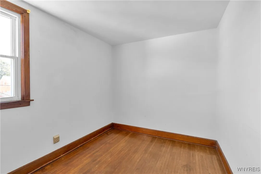 77 Pontiac Street, Buffalo, New York 14206, Buffalo, New York 14206, 4 Bedrooms Bedrooms, ,2 BathroomsBathrooms,Residential,For Sale,77 Pontiac Street, Buffalo, New York 14206,0,B1642903