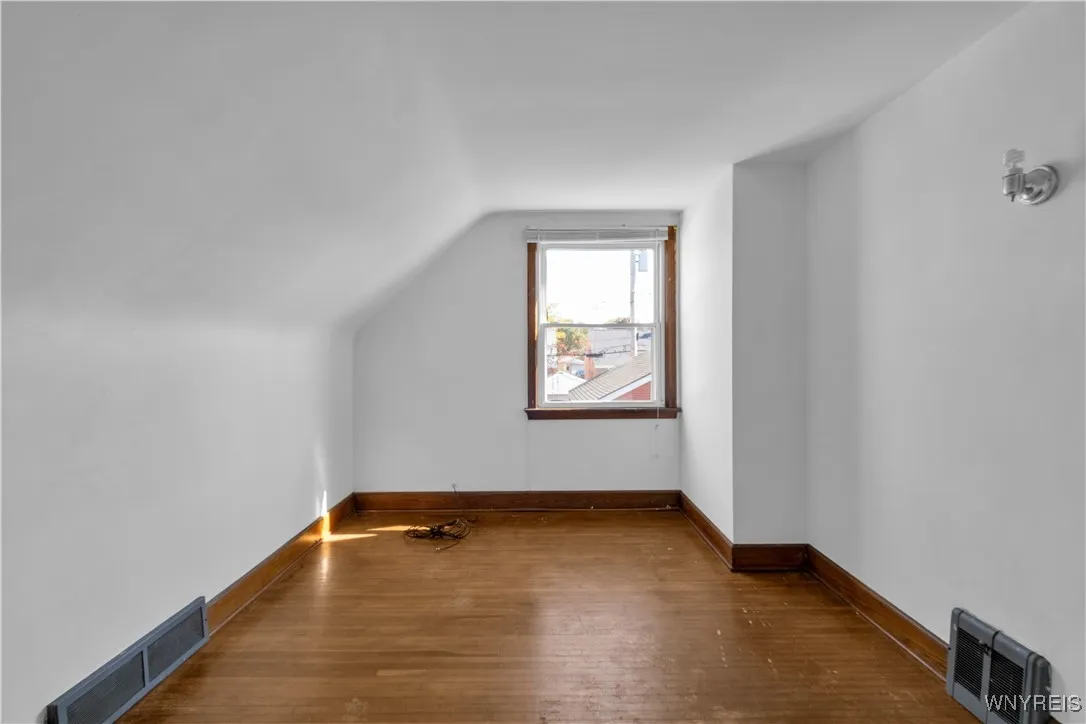77 Pontiac Street, Buffalo, New York 14206, Buffalo, New York 14206, 4 Bedrooms Bedrooms, ,2 BathroomsBathrooms,Residential,For Sale,77 Pontiac Street, Buffalo, New York 14206,0,B1642903