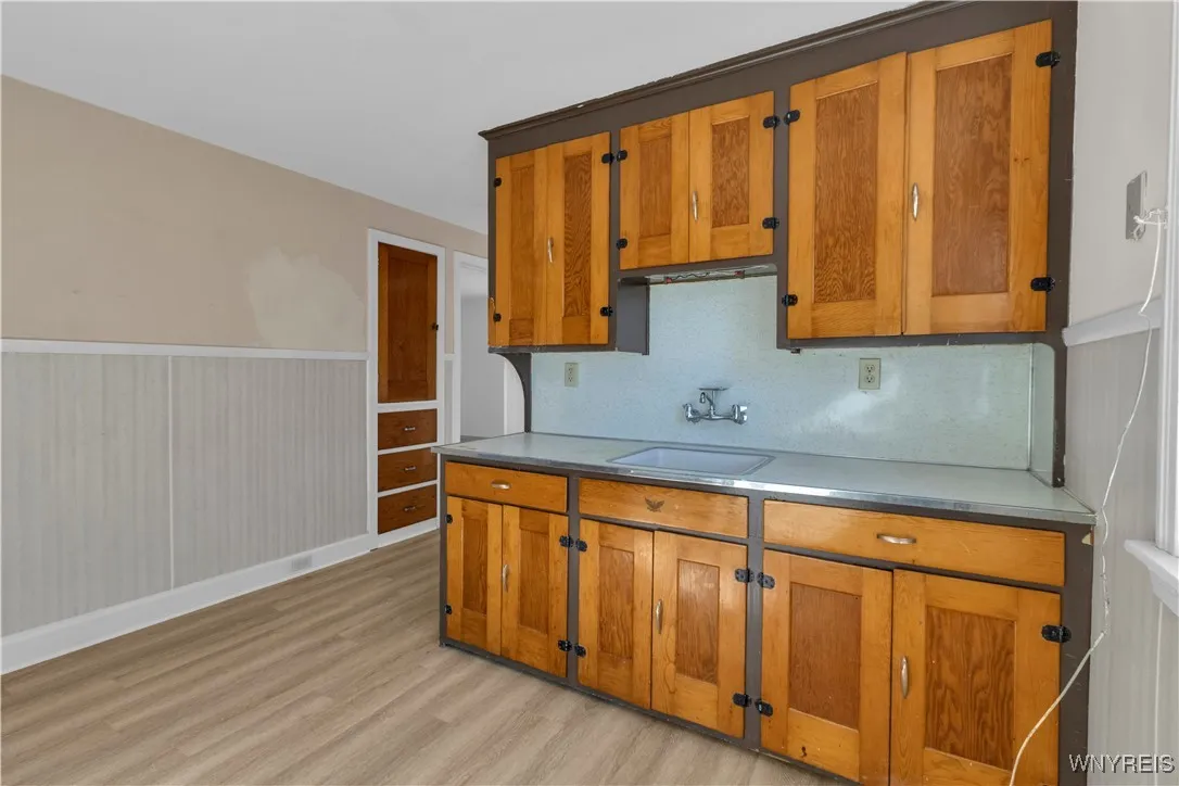 77 Pontiac Street, Buffalo, New York 14206, Buffalo, New York 14206, 4 Bedrooms Bedrooms, ,2 BathroomsBathrooms,Residential,For Sale,77 Pontiac Street, Buffalo, New York 14206,0,B1642903