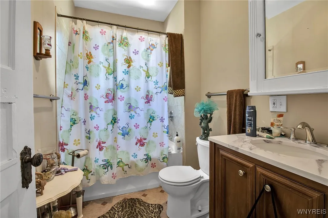 52 Locust Street, Buffalo, New York 14204, Buffalo, New York 14204, 5 Bedrooms Bedrooms, ,Multi Family,For Sale,52 Locust Street, Buffalo, New York 14204,0,B1642895