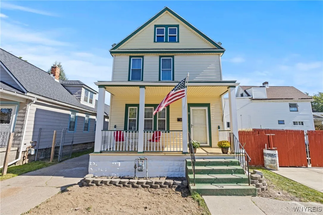 11 Baynes Street, Buffalo, New York 14213, Buffalo, New York 14213, 3 Bedrooms Bedrooms, 9 Rooms Rooms,2 BathroomsBathrooms,Residential Lease,For Rent,11 Baynes Street, Buffalo, New York 14213,0,B1643237