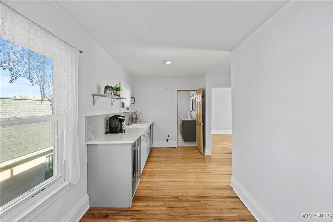 11 Baynes Street, Buffalo, New York 14213, Buffalo, New York 14213, 3 Bedrooms Bedrooms, 9 Rooms Rooms,2 BathroomsBathrooms,Residential Lease,For Rent,11 Baynes Street, Buffalo, New York 14213,0,B1643237