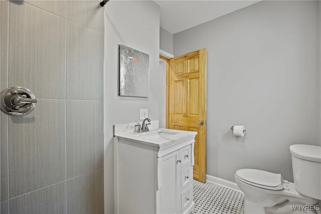 11 Baynes Street, Buffalo, New York 14213, Buffalo, New York 14213, 3 Bedrooms Bedrooms, 9 Rooms Rooms,2 BathroomsBathrooms,Residential Lease,For Rent,11 Baynes Street, Buffalo, New York 14213,0,B1643237