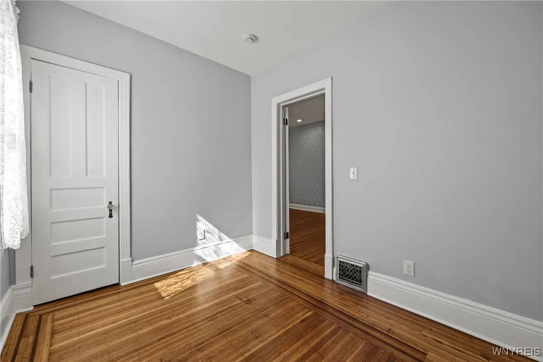 11 Baynes Street, Buffalo, New York 14213, Buffalo, New York 14213, 3 Bedrooms Bedrooms, 9 Rooms Rooms,2 BathroomsBathrooms,Residential Lease,For Rent,11 Baynes Street, Buffalo, New York 14213,0,B1643237
