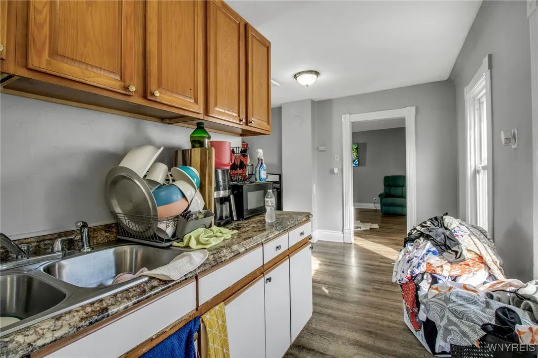 125 Hertel Avenue, Buffalo, New York 14207, Buffalo, New York 14207, 6 Bedrooms Bedrooms, ,4 BathroomsBathrooms,Residential,For Sale,125 Hertel Avenue, Buffalo, New York 14207,0,B1642911