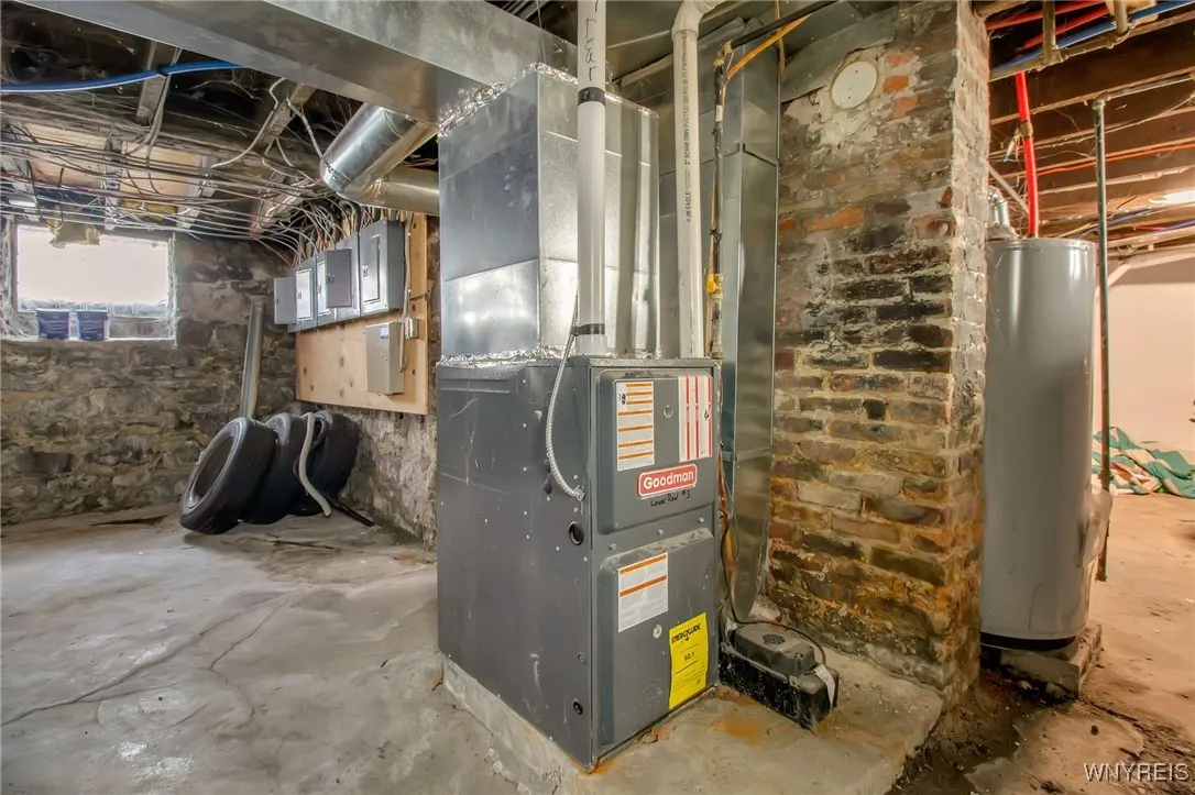 125 Hertel Avenue, Buffalo, New York 14207, Buffalo, New York 14207, 6 Bedrooms Bedrooms, ,4 BathroomsBathrooms,Residential,For Sale,125 Hertel Avenue, Buffalo, New York 14207,0,B1642911