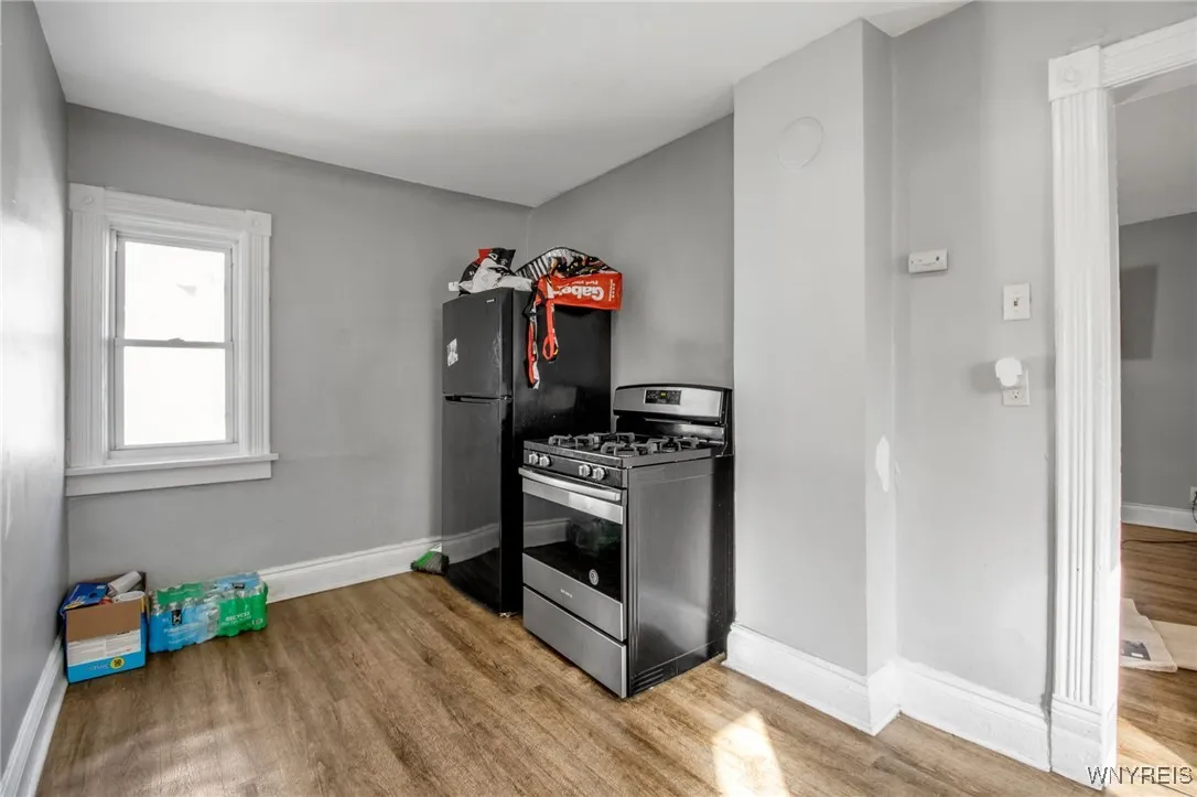 125 Hertel Avenue, Buffalo, New York 14207, Buffalo, New York 14207, 6 Bedrooms Bedrooms, ,4 BathroomsBathrooms,Residential,For Sale,125 Hertel Avenue, Buffalo, New York 14207,0,B1642911