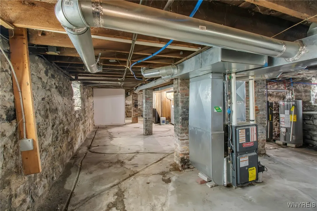 125 Hertel Avenue, Buffalo, New York 14207, Buffalo, New York 14207, 6 Bedrooms Bedrooms, ,4 BathroomsBathrooms,Residential,For Sale,125 Hertel Avenue, Buffalo, New York 14207,0,B1642911