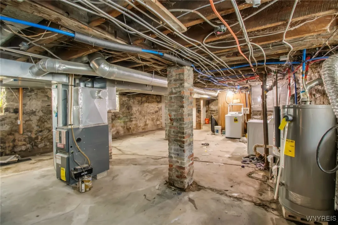 125 Hertel Avenue, Buffalo, New York 14207, Buffalo, New York 14207, 6 Bedrooms Bedrooms, ,4 BathroomsBathrooms,Residential,For Sale,125 Hertel Avenue, Buffalo, New York 14207,0,B1642911