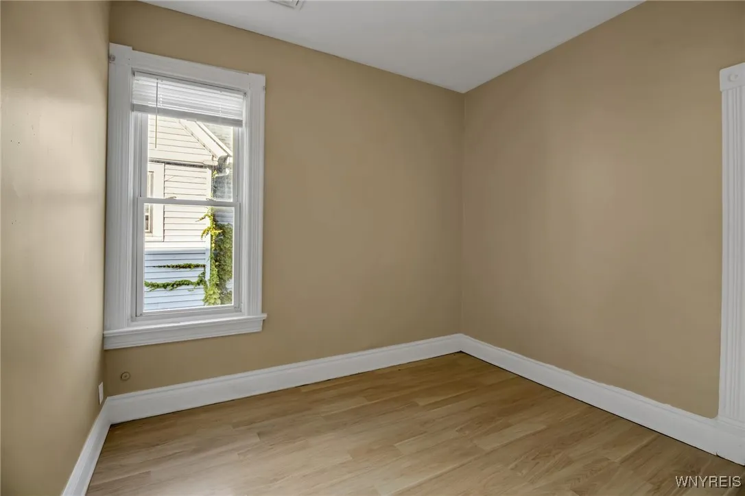 125 Hertel Avenue, Buffalo, New York 14207, Buffalo, New York 14207, 6 Bedrooms Bedrooms, ,4 BathroomsBathrooms,Residential,For Sale,125 Hertel Avenue, Buffalo, New York 14207,0,B1642911