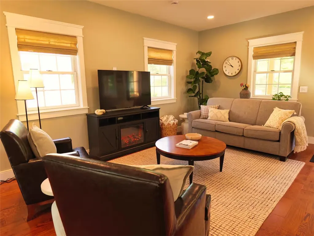 5 Bevins Road, Oneonta, New York 13820, Oneonta, New York 13820, 3 Bedrooms Bedrooms, 6 Rooms Rooms,2 BathroomsBathrooms,Residential Lease,For Rent,5 Bevins Road, Oneonta, New York 13820,0,R1642292