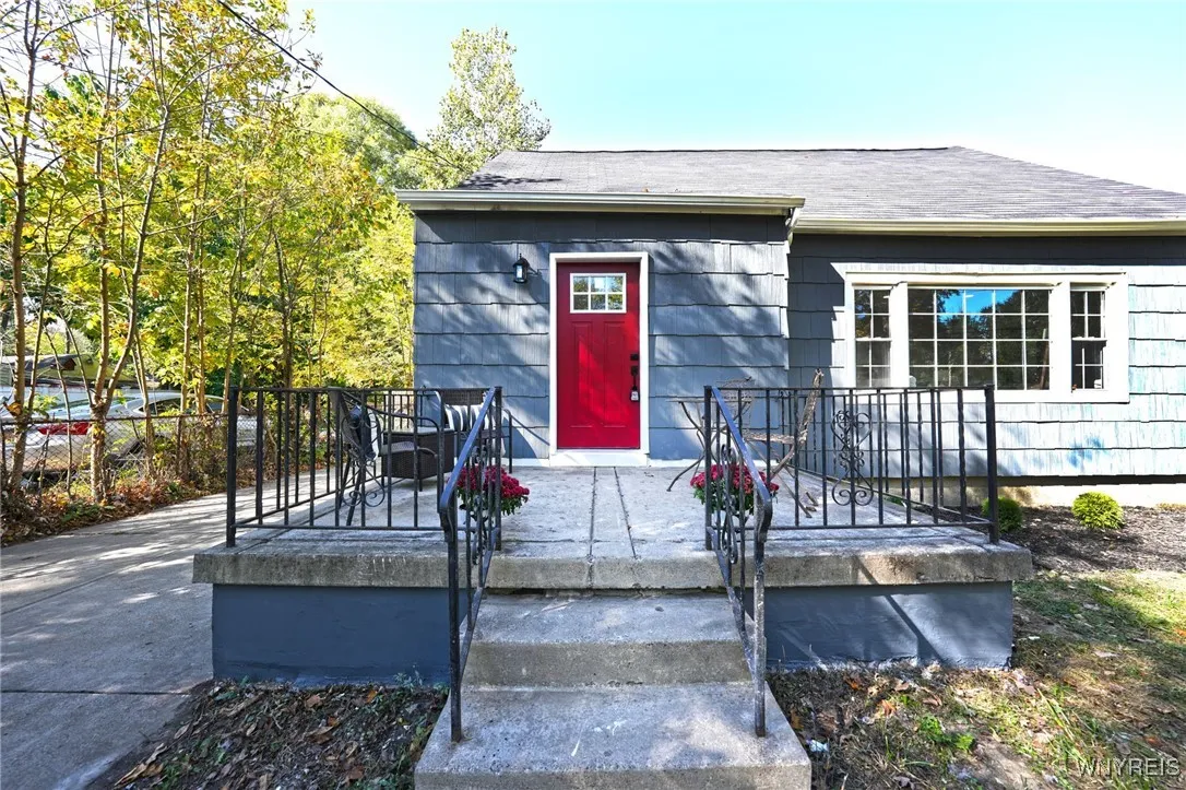 146 Clair Avenue, North Tonawanda, New York 14120, North Tonawanda, New York 14120, 3 Bedrooms Bedrooms, 7 Rooms Rooms,1 BathroomBathrooms,Residential,For Sale,146 Clair Avenue, North Tonawanda, New York 14120,0,B1642851