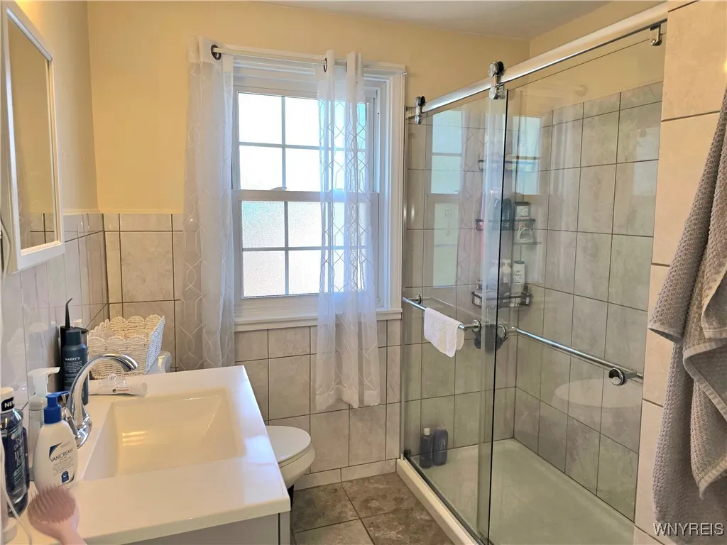 2711 Sheridan Drive, Tonawanda, New York 14150, Tonawanda, New York 14150, 8 Bedrooms Bedrooms, ,4 BathroomsBathrooms,Residential,For Sale,2711 Sheridan Drive, Tonawanda, New York 14150,0,B1643239