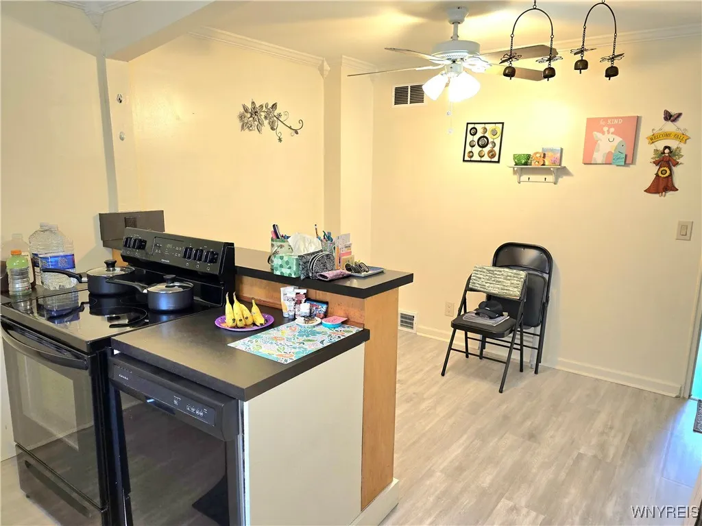 2711 Sheridan Drive, Tonawanda, New York 14150, Tonawanda, New York 14150, 8 Bedrooms Bedrooms, ,4 BathroomsBathrooms,Residential,For Sale,2711 Sheridan Drive, Tonawanda, New York 14150,0,B1643239