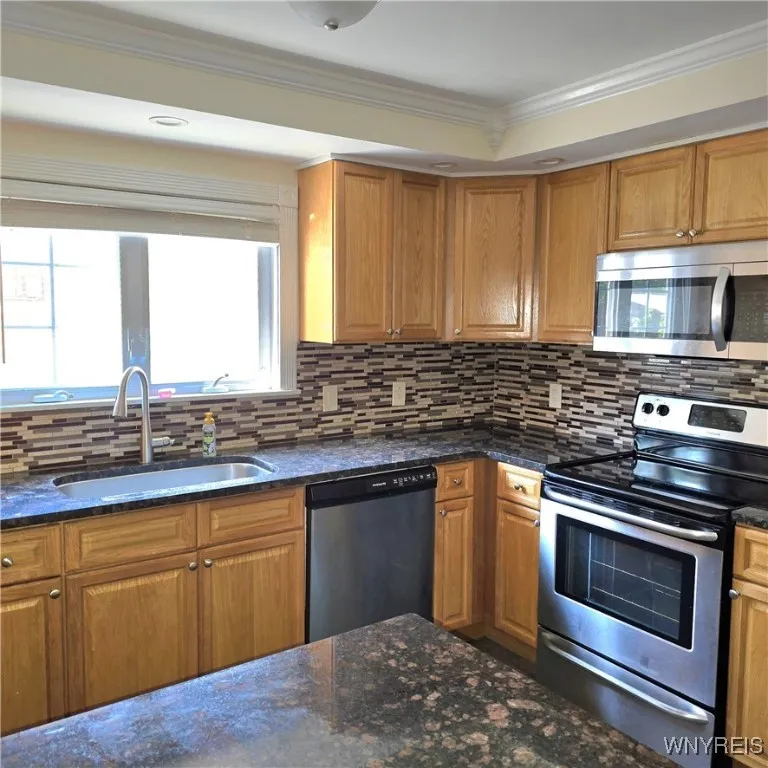 2711 Sheridan Drive, Tonawanda, New York 14150, Tonawanda, New York 14150, 8 Bedrooms Bedrooms, ,4 BathroomsBathrooms,Residential,For Sale,2711 Sheridan Drive, Tonawanda, New York 14150,0,B1643239