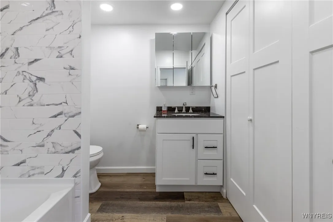 5742 Lakeview Terrace, Hamburg, New York 14085, Hamburg, New York 14085, 3 Bedrooms Bedrooms, 5 Rooms Rooms,1 BathroomBathrooms,Residential,Closed,5742 Lakeview Terrace, Hamburg, New York 14085,0,B1643066