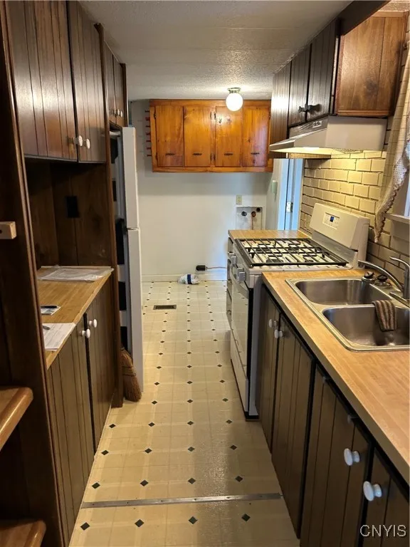 8711 Davidson Road, Lee, New York 13440, Lee, New York 13440, 2 Bedrooms Bedrooms, 5 Rooms Rooms,1 BathroomBathrooms,Residential,For Sale,8711 Davidson Road, Lee, New York 13440,0,S1643354