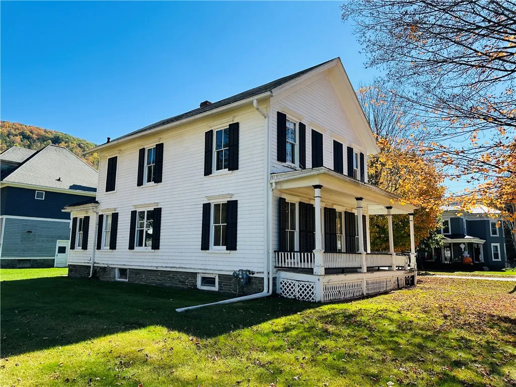 2 Bruce Street, Walton, New York 13856, Walton, New York 13856, 5 Bedrooms Bedrooms, 11 Rooms Rooms,2 BathroomsBathrooms,Residential,Closed,2 Bruce Street, Walton, New York 13856,0,R1643057