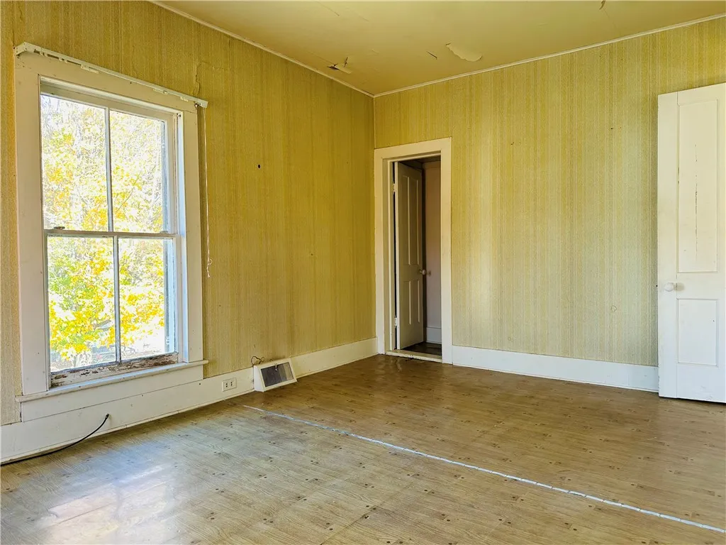 2 Bruce Street, Walton, New York 13856, Walton, New York 13856, 5 Bedrooms Bedrooms, 11 Rooms Rooms,2 BathroomsBathrooms,Residential,Closed,2 Bruce Street, Walton, New York 13856,0,R1643057