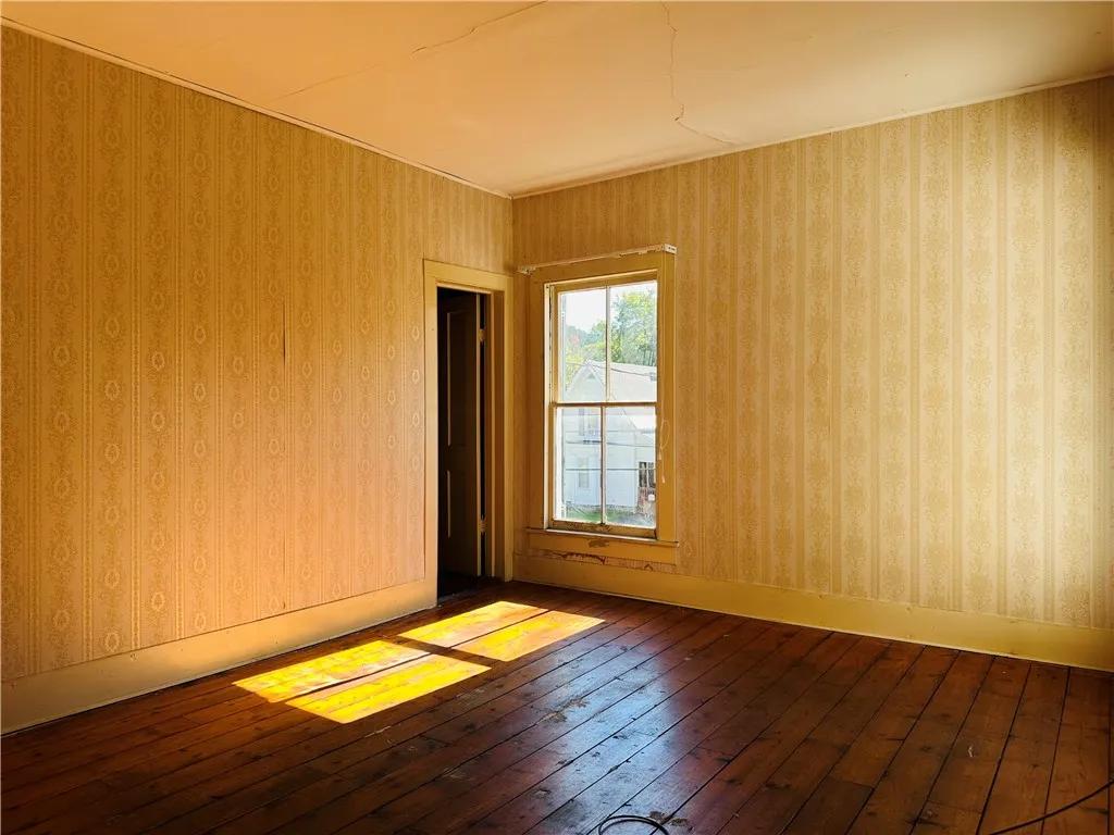 2 Bruce Street, Walton, New York 13856, Walton, New York 13856, 5 Bedrooms Bedrooms, 11 Rooms Rooms,2 BathroomsBathrooms,Residential,Closed,2 Bruce Street, Walton, New York 13856,0,R1643057