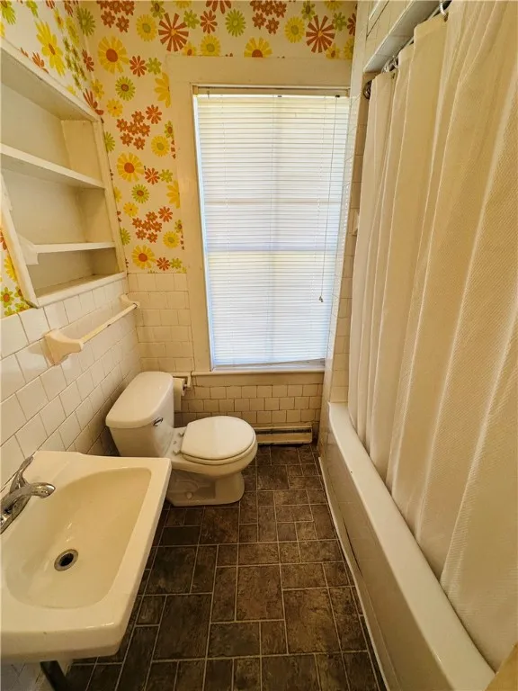 2 Bruce Street, Walton, New York 13856, Walton, New York 13856, 5 Bedrooms Bedrooms, 11 Rooms Rooms,2 BathroomsBathrooms,Residential,Closed,2 Bruce Street, Walton, New York 13856,0,R1643057