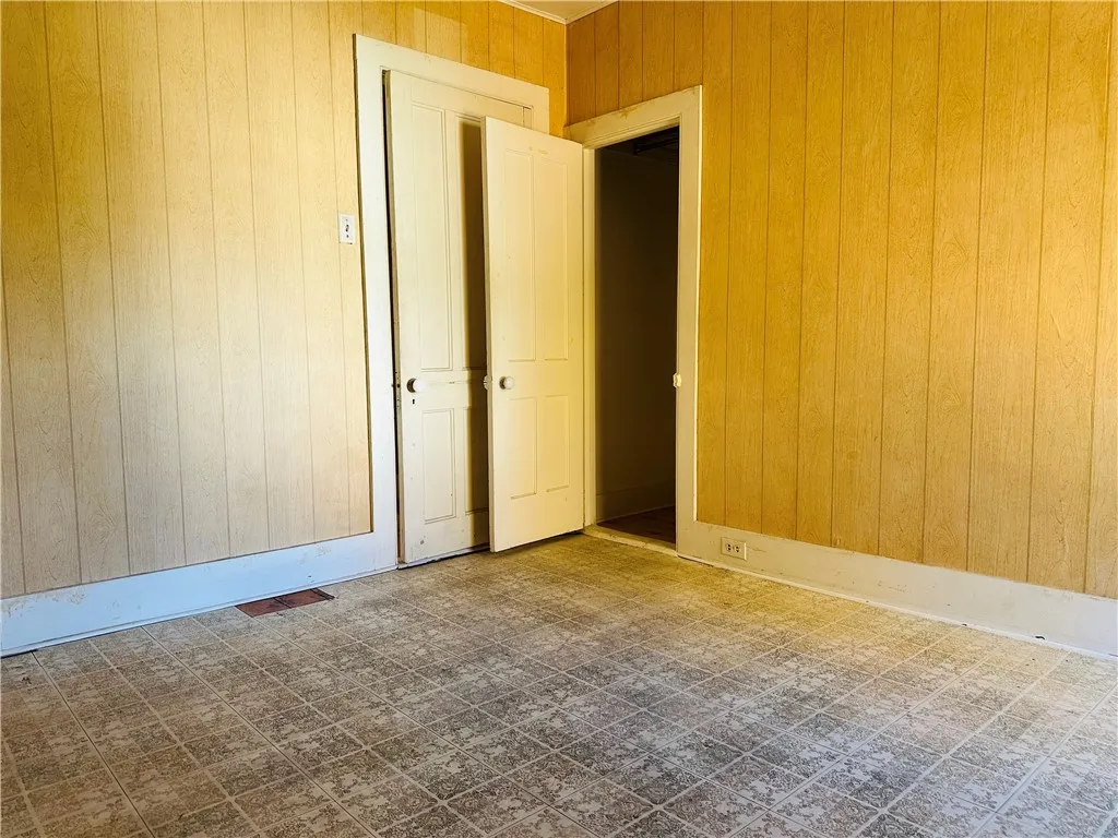 2 Bruce Street, Walton, New York 13856, Walton, New York 13856, 5 Bedrooms Bedrooms, 11 Rooms Rooms,2 BathroomsBathrooms,Residential,Closed,2 Bruce Street, Walton, New York 13856,0,R1643057