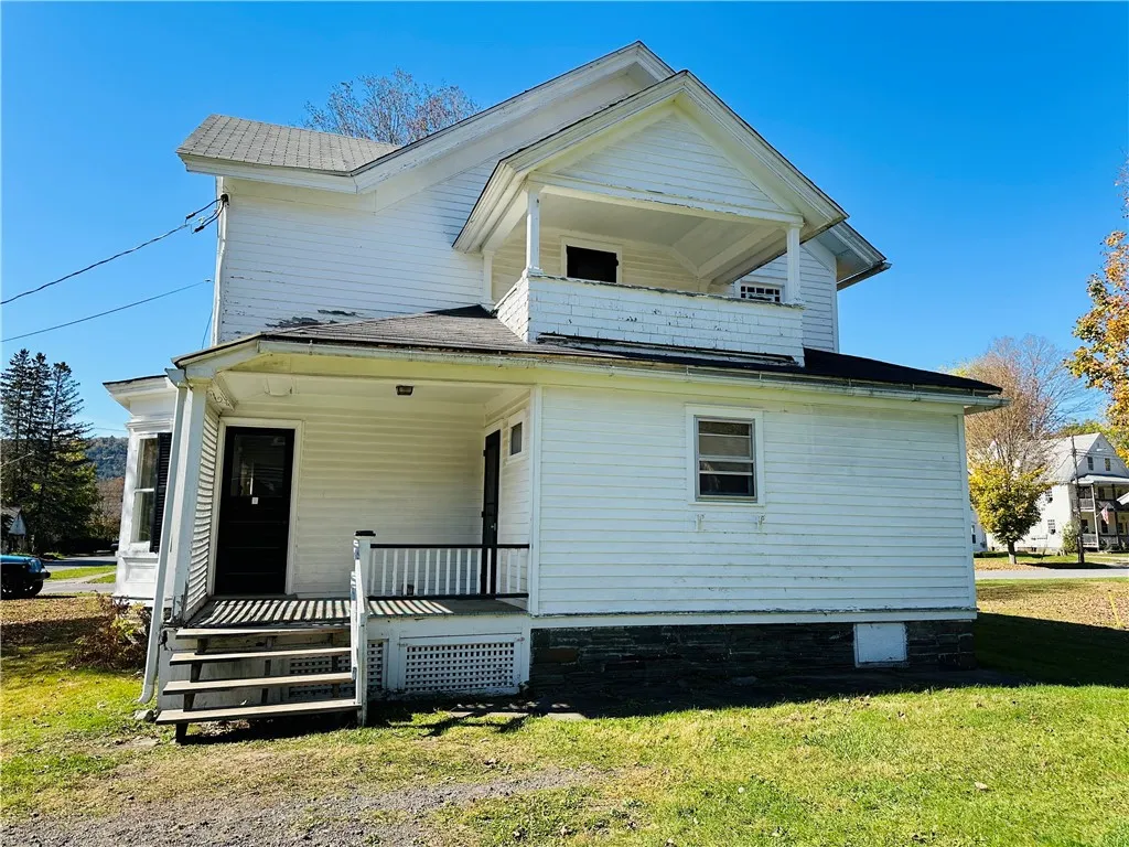 2 Bruce Street, Walton, New York 13856, Walton, New York 13856, 5 Bedrooms Bedrooms, 11 Rooms Rooms,2 BathroomsBathrooms,Residential,Closed,2 Bruce Street, Walton, New York 13856,0,R1643057