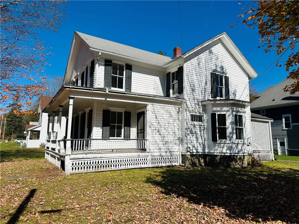 2 Bruce Street, Walton, New York 13856, Walton, New York 13856, 5 Bedrooms Bedrooms, 11 Rooms Rooms,2 BathroomsBathrooms,Residential,Closed,2 Bruce Street, Walton, New York 13856,0,R1643057