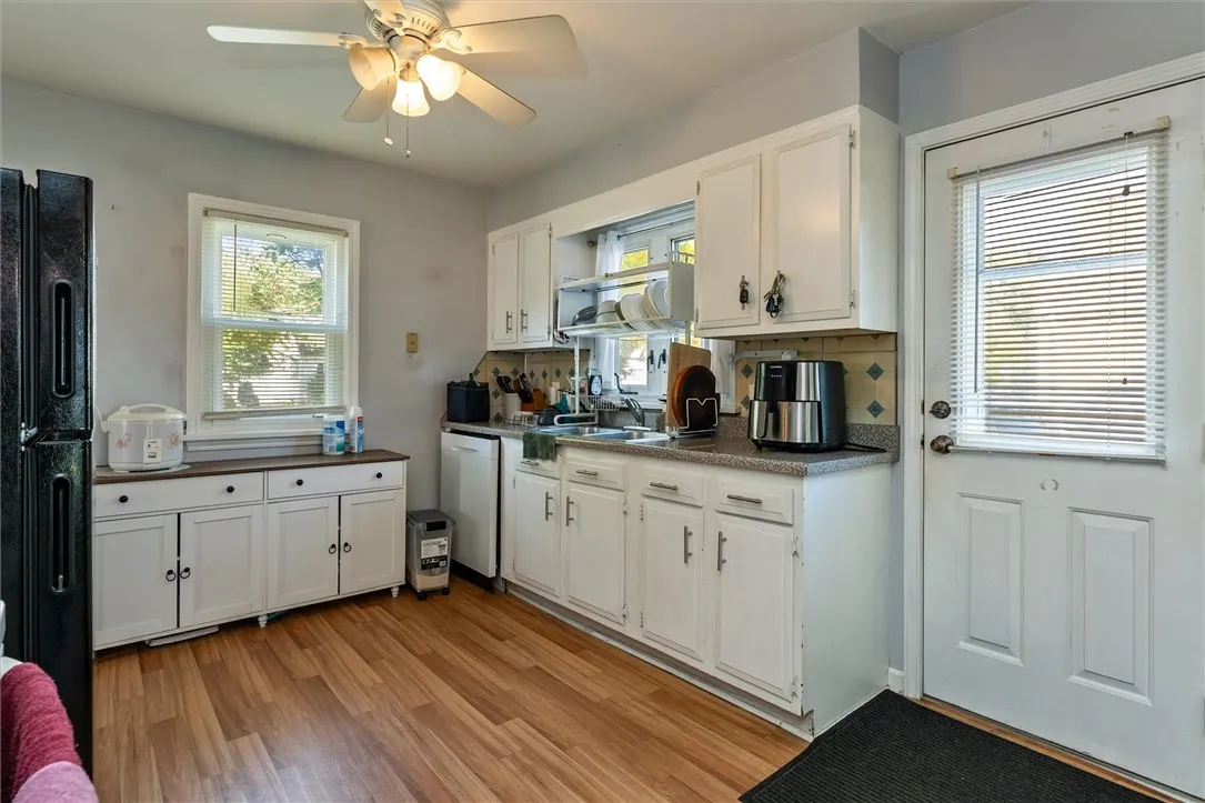 226 Oakwood Road, Rochester, New York 14616, Rochester, New York 14616, 3 Bedrooms Bedrooms, 6 Rooms Rooms,1 BathroomBathrooms,Residential,Closed,226 Oakwood Road, Rochester, New York 14616,0,R1643323