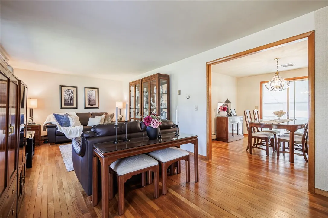 6 Courtney Drive, Seneca Falls, New York 13148, Seneca Falls, New York 13148, 4 Bedrooms Bedrooms, 8 Rooms Rooms,2 BathroomsBathrooms,Residential,For Sale,6 Courtney Drive, Seneca Falls, New York 13148,0,R1641105