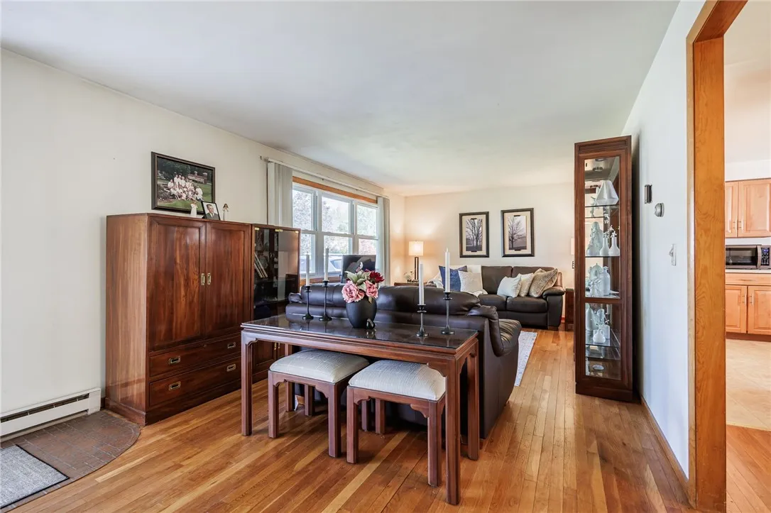 6 Courtney Drive, Seneca Falls, New York 13148, Seneca Falls, New York 13148, 4 Bedrooms Bedrooms, 8 Rooms Rooms,2 BathroomsBathrooms,Residential,For Sale,6 Courtney Drive, Seneca Falls, New York 13148,0,R1641105