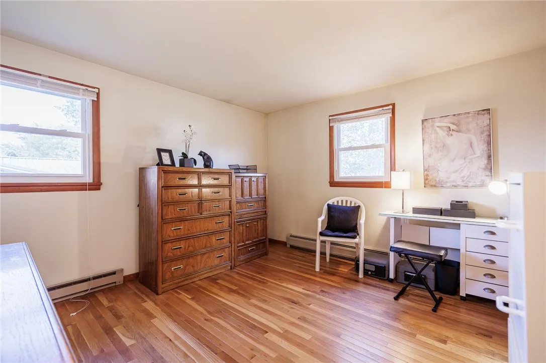 6 Courtney Drive, Seneca Falls, New York 13148, Seneca Falls, New York 13148, 4 Bedrooms Bedrooms, 8 Rooms Rooms,2 BathroomsBathrooms,Residential,For Sale,6 Courtney Drive, Seneca Falls, New York 13148,0,R1641105