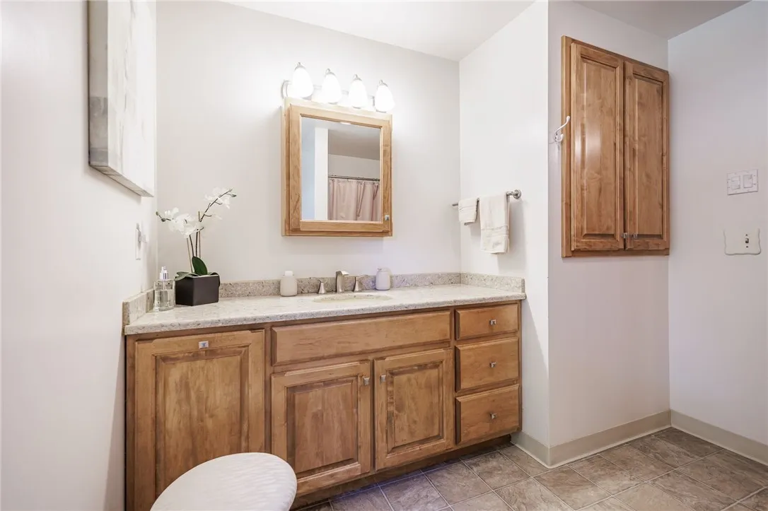 6 Courtney Drive, Seneca Falls, New York 13148, Seneca Falls, New York 13148, 4 Bedrooms Bedrooms, 8 Rooms Rooms,2 BathroomsBathrooms,Residential,For Sale,6 Courtney Drive, Seneca Falls, New York 13148,0,R1641105