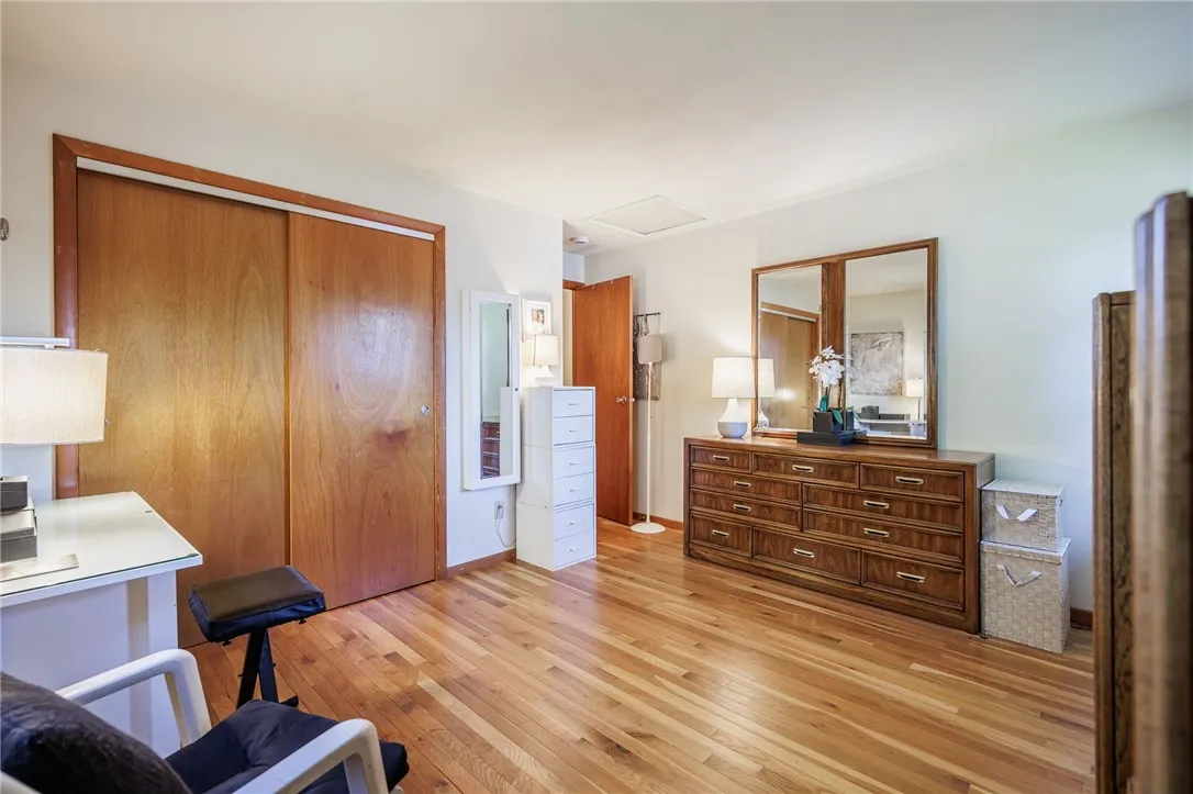 6 Courtney Drive, Seneca Falls, New York 13148, Seneca Falls, New York 13148, 4 Bedrooms Bedrooms, 8 Rooms Rooms,2 BathroomsBathrooms,Residential,For Sale,6 Courtney Drive, Seneca Falls, New York 13148,0,R1641105