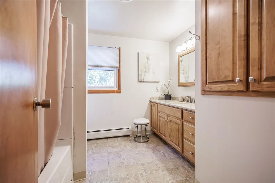 6 Courtney Drive, Seneca Falls, New York 13148, Seneca Falls, New York 13148, 4 Bedrooms Bedrooms, 8 Rooms Rooms,2 BathroomsBathrooms,Residential,For Sale,6 Courtney Drive, Seneca Falls, New York 13148,0,R1641105