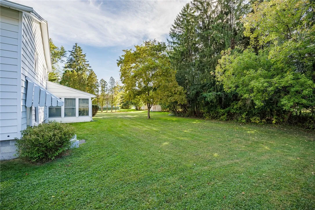 6 Courtney Drive, Seneca Falls, New York 13148, Seneca Falls, New York 13148, 4 Bedrooms Bedrooms, 8 Rooms Rooms,2 BathroomsBathrooms,Residential,For Sale,6 Courtney Drive, Seneca Falls, New York 13148,0,R1641105