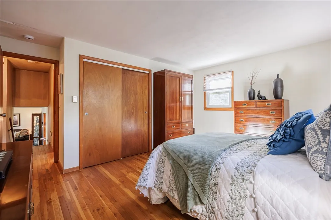 6 Courtney Drive, Seneca Falls, New York 13148, Seneca Falls, New York 13148, 4 Bedrooms Bedrooms, 8 Rooms Rooms,2 BathroomsBathrooms,Residential,For Sale,6 Courtney Drive, Seneca Falls, New York 13148,0,R1641105