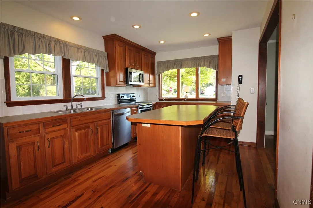 79 State Street, Vernon, New York 13421, Vernon, New York 13421, 3 Bedrooms Bedrooms, 7 Rooms Rooms,1 BathroomBathrooms,Residential,For Sale,79 State Street, Vernon, New York 13421,0,S1641705