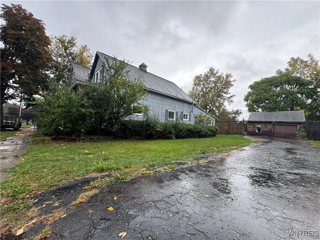 120 7th Avenue, North Tonawanda, New York 14120, North Tonawanda, New York 14120, 3 Bedrooms Bedrooms, 7 Rooms Rooms,1 BathroomBathrooms,Residential,For Sale,120 7th Avenue, North Tonawanda, New York 14120,0,B1643279