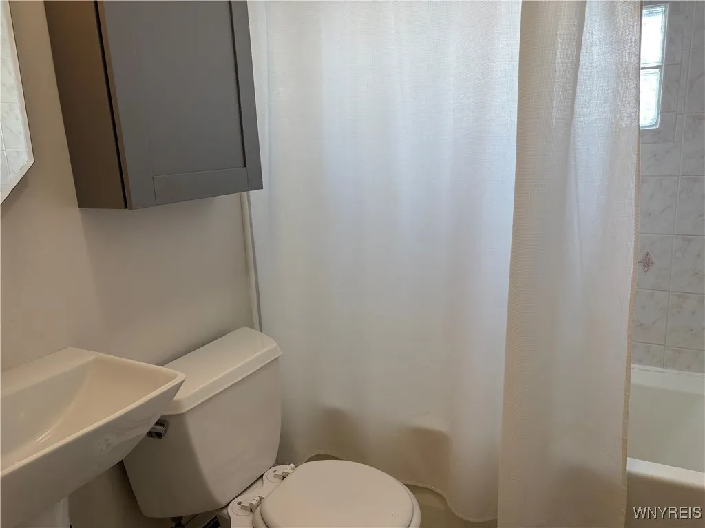 108 Fremont Avenue, West Seneca, New York 14224, West Seneca, New York 14224, 3 Bedrooms Bedrooms, 7 Rooms Rooms,1 BathroomBathrooms,Residential,For Sale,108 Fremont Avenue, West Seneca, New York 14224,0,B1642663