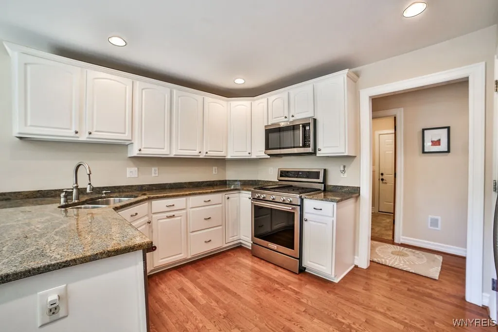 1182 Majestic Woods Drive, Grand Island, New York, Grand Island, New York 14072, 3 Bedrooms Bedrooms, 8 Rooms Rooms,2 BathroomsBathrooms,Residential,For Sale,1182 Majestic Woods Drive, Grand Island, New York ,0,B1641303