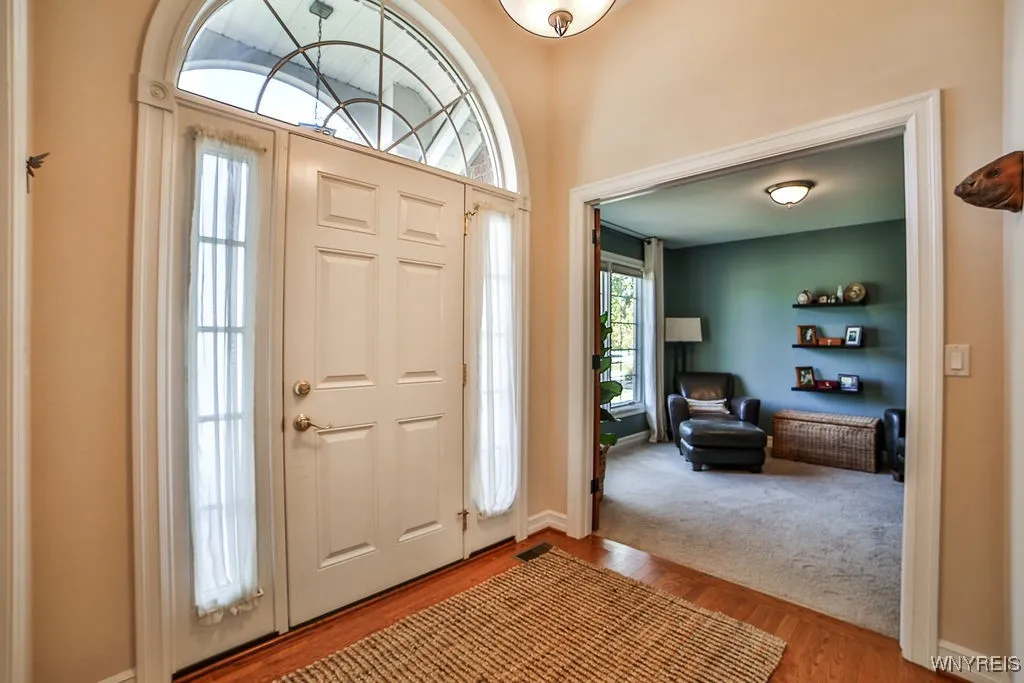 1182 Majestic Woods Drive, Grand Island, New York, Grand Island, New York 14072, 3 Bedrooms Bedrooms, 8 Rooms Rooms,2 BathroomsBathrooms,Residential,For Sale,1182 Majestic Woods Drive, Grand Island, New York ,0,B1641303