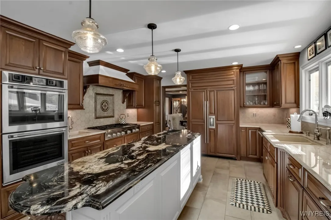 6150 Walnut Creek Court, Clarence, New York 14051, Clarence, New York 14051, 4 Bedrooms Bedrooms, 10 Rooms Rooms,2 BathroomsBathrooms,Residential,For Sale,6150 Walnut Creek Court, Clarence, New York 14051,0,B1642600