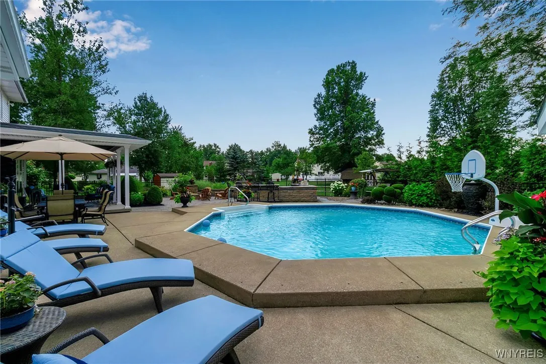 6150 Walnut Creek Court, Clarence, New York 14051, Clarence, New York 14051, 4 Bedrooms Bedrooms, 10 Rooms Rooms,2 BathroomsBathrooms,Residential,For Sale,6150 Walnut Creek Court, Clarence, New York 14051,0,B1642600