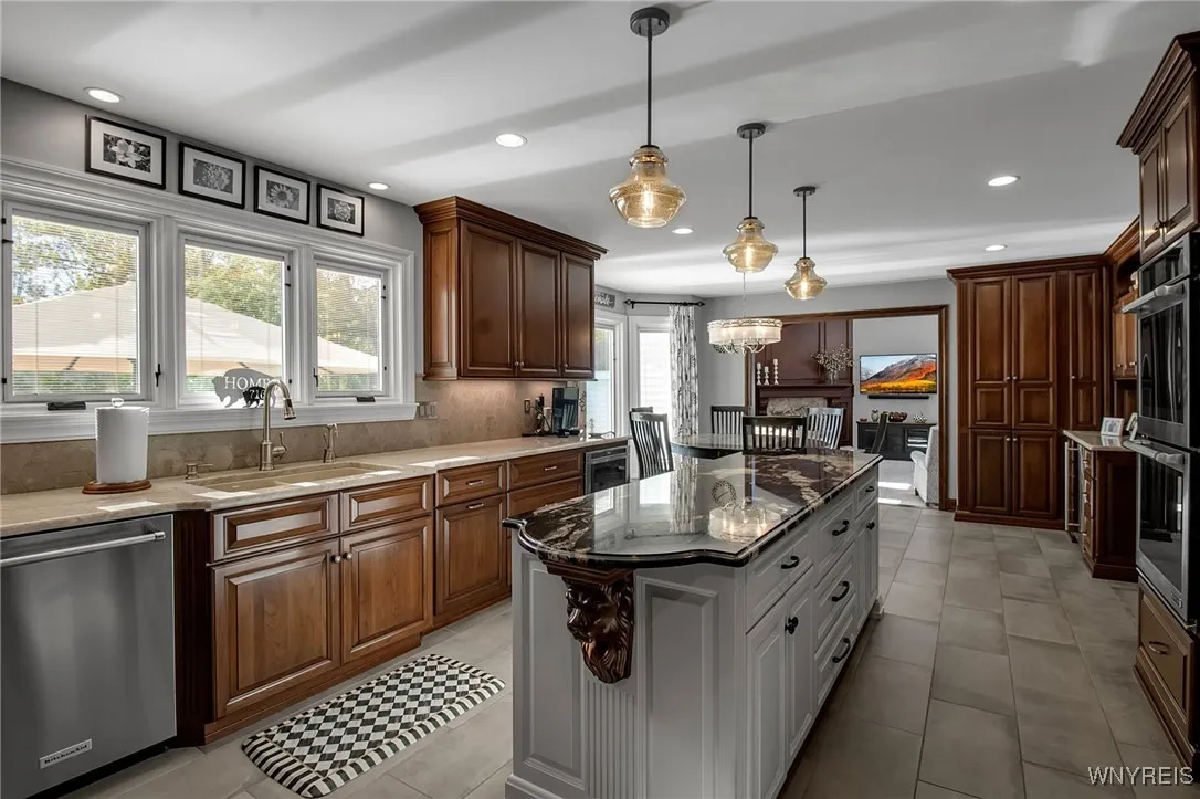 6150 Walnut Creek Court, Clarence, New York 14051, Clarence, New York 14051, 4 Bedrooms Bedrooms, 10 Rooms Rooms,2 BathroomsBathrooms,Residential,For Sale,6150 Walnut Creek Court, Clarence, New York 14051,0,B1642600