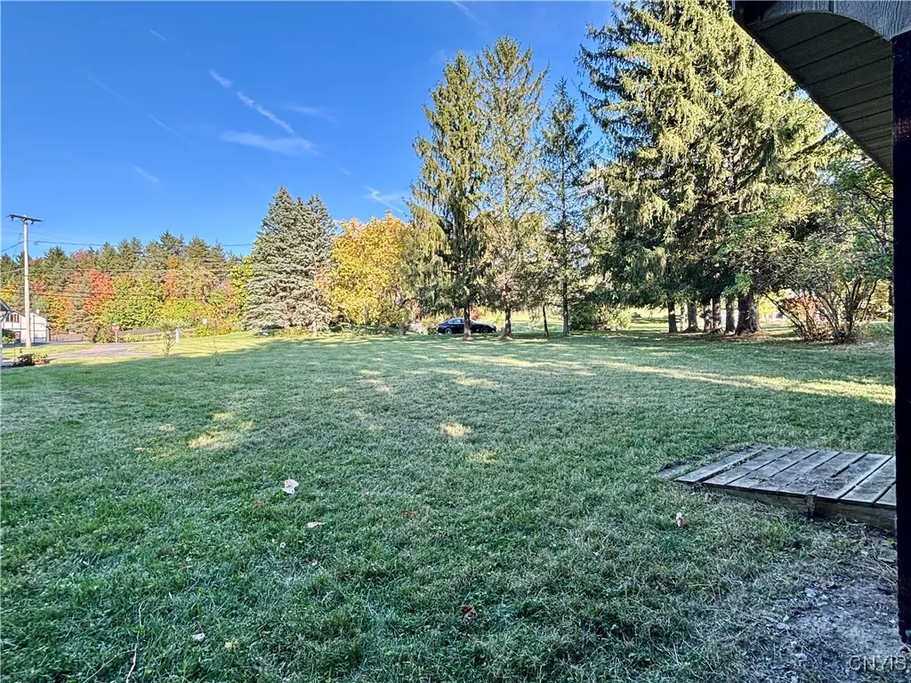 4439 Outlook Drive, Onondaga, New York 13215, Onondaga, New York 13215, 3 Bedrooms Bedrooms, 5 Rooms Rooms,1 BathroomBathrooms,Residential,For Sale,4439 Outlook Drive, Onondaga, New York 13215,0,S1641324