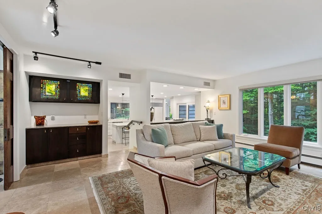 6964 Old Quarry Road, Dewitt, New York 13066, De Witt, New York 13066, 4 Bedrooms Bedrooms, 13 Rooms Rooms,4 BathroomsBathrooms,Residential,For Sale,6964 Old Quarry Road, Dewitt, New York 13066,0,S1641908